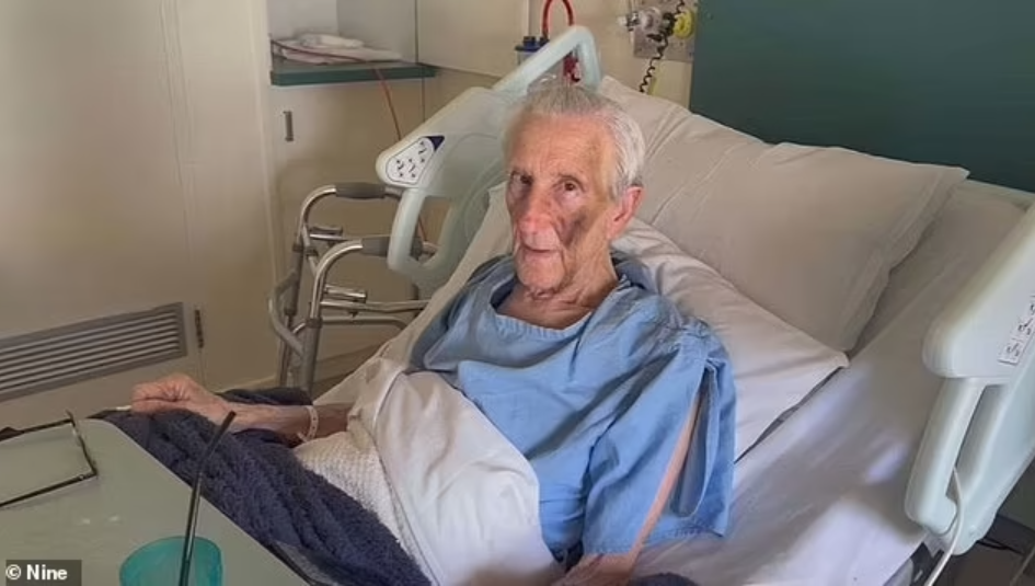The reality of the home care waiting list: Cyril Tooze dies after sharing his horrific experience post image