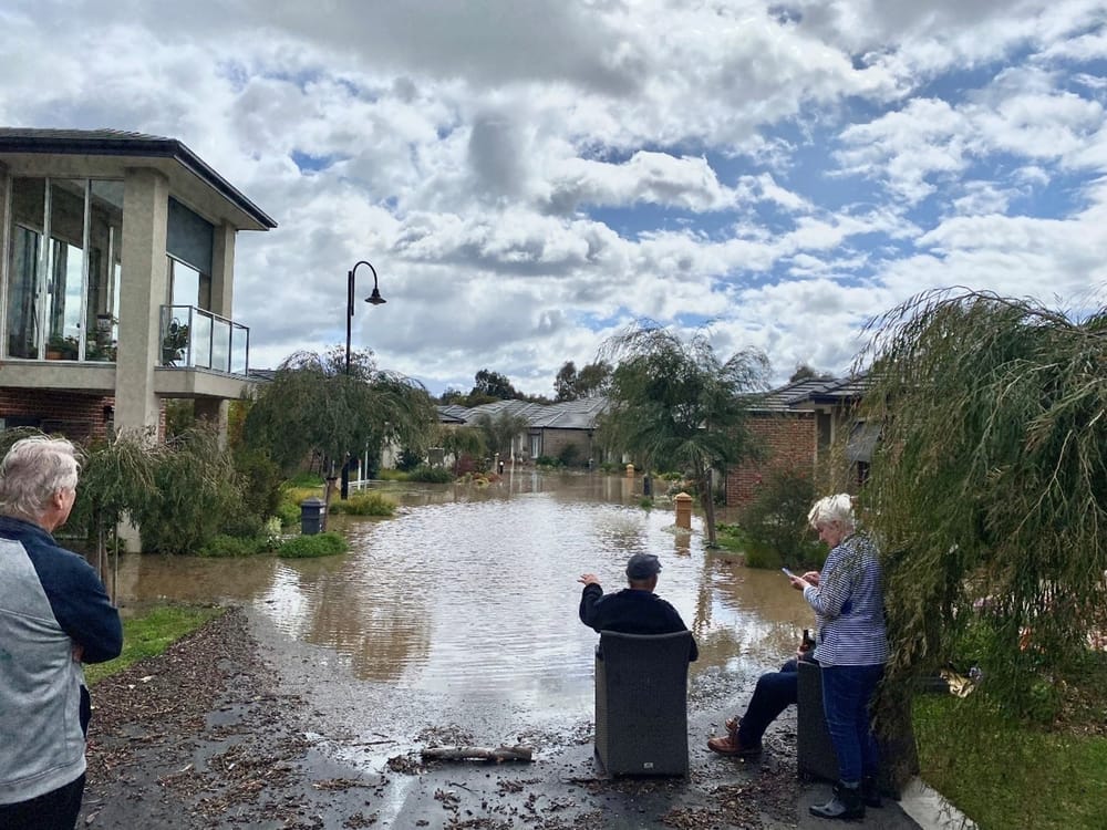 Rivervue Retirement Village forced to evacuate in Melbourne floods post image