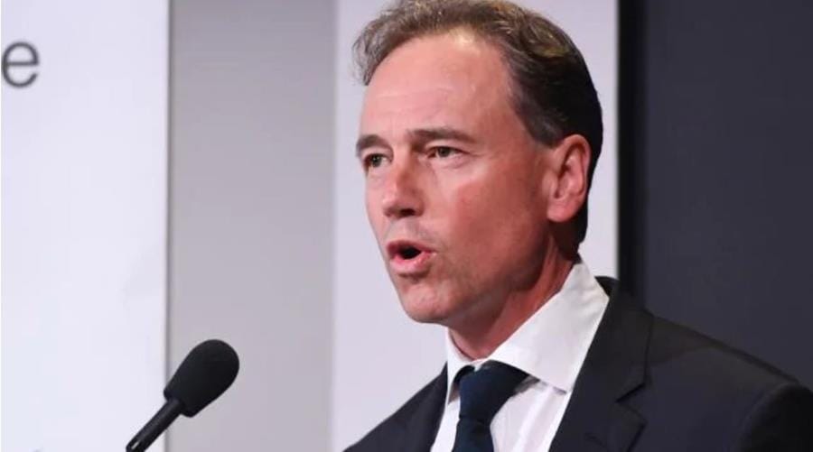 Government announces new online training for 20,000 RNs to work in intensive care post image