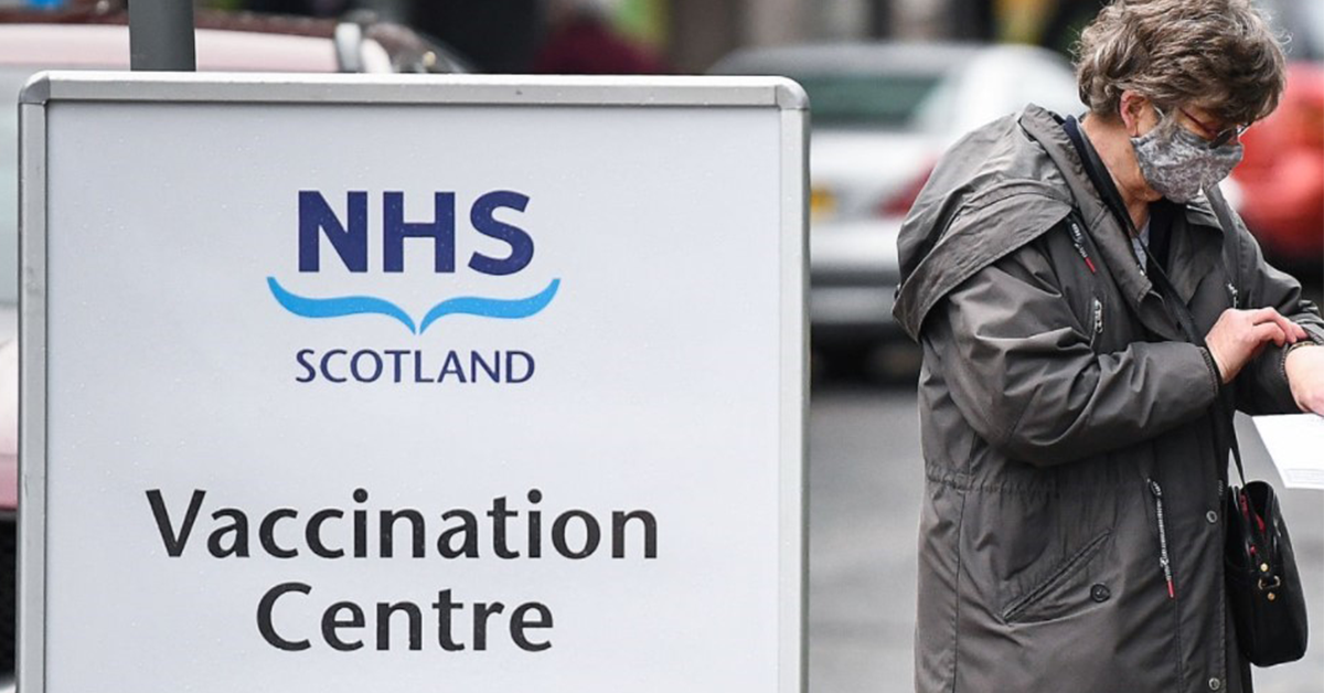Aged care workers refusing COVID-19 vaccine in UK while the vaccine is failing to reach people receiving home care post image